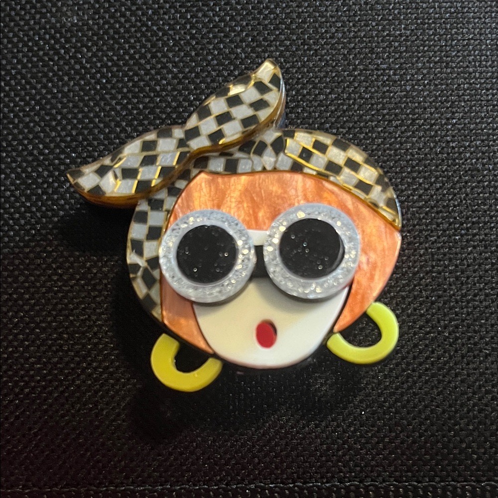 Stylish Kids Brooch with Checkered Bow